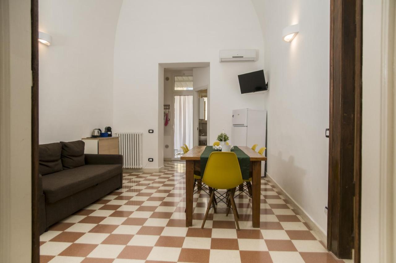 Palazzo Italia Apartments Bari Exterior photo