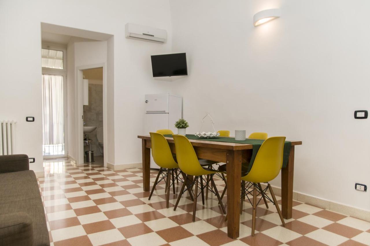 Palazzo Italia Apartments Bari Exterior photo